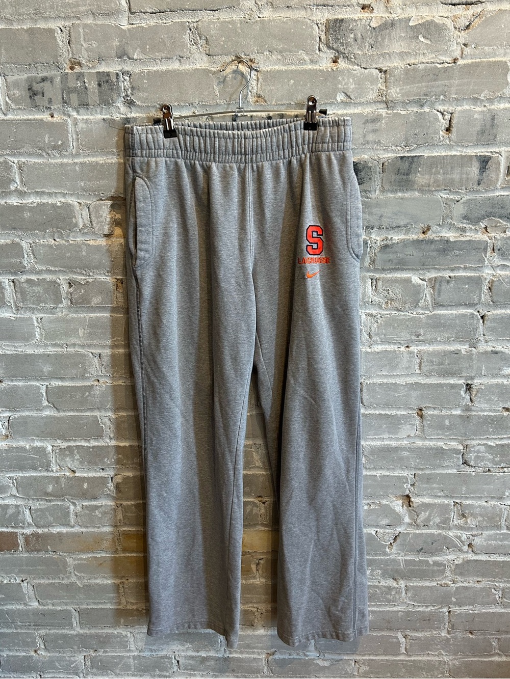 Nike Team Syracuse Lacrosse Embroidered Fleece Sweatpants Grey Size Small